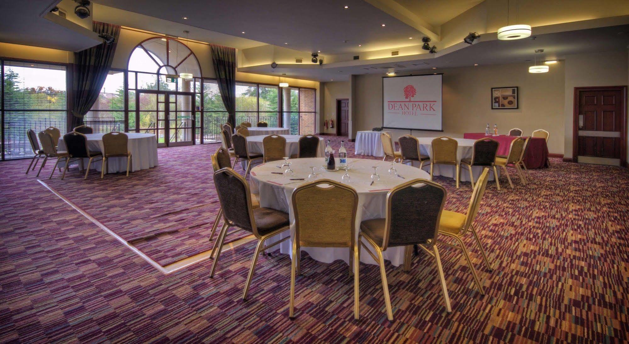 Dean Park Hotel Kirkcaldy Esterno foto