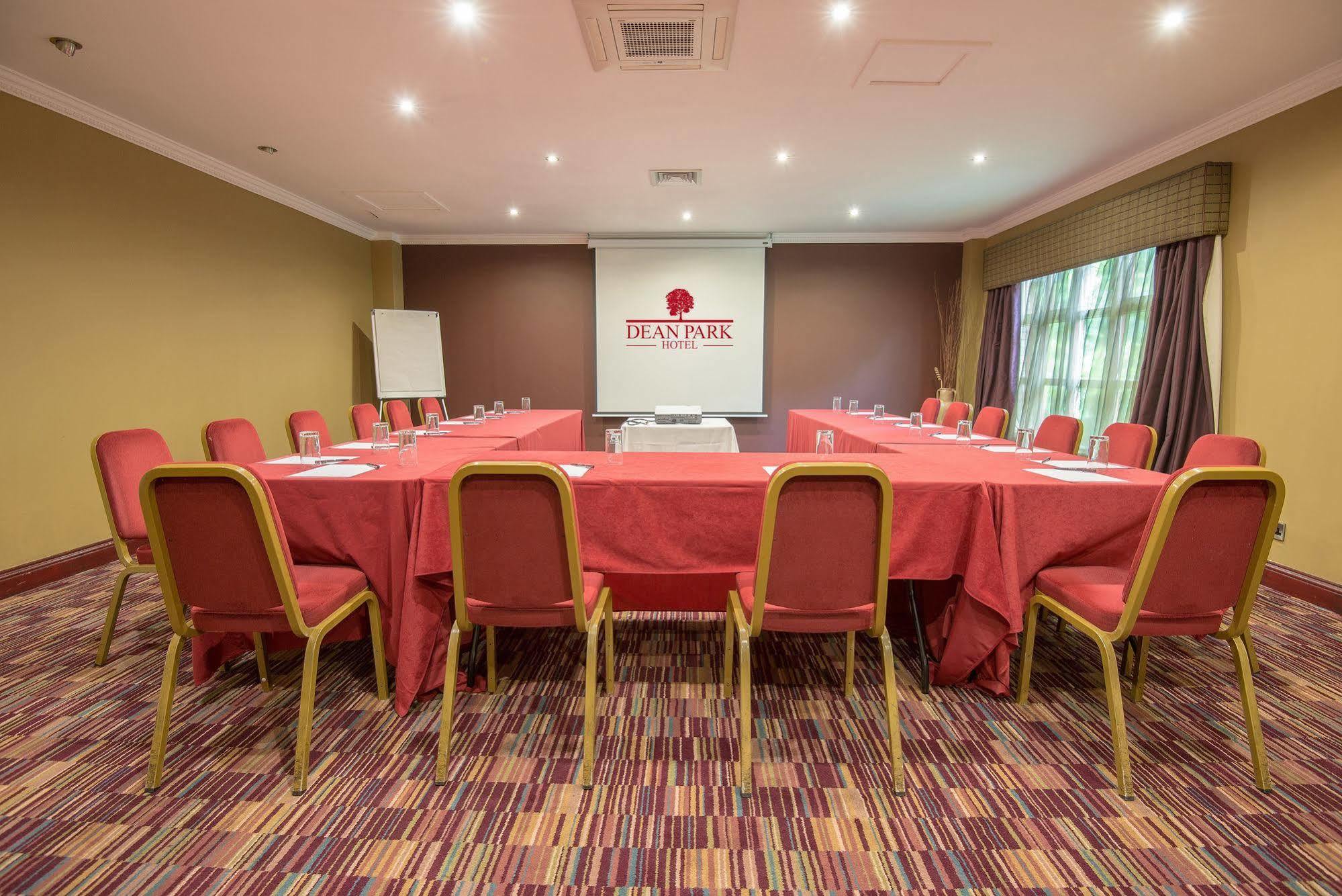 Dean Park Hotel Kirkcaldy Esterno foto